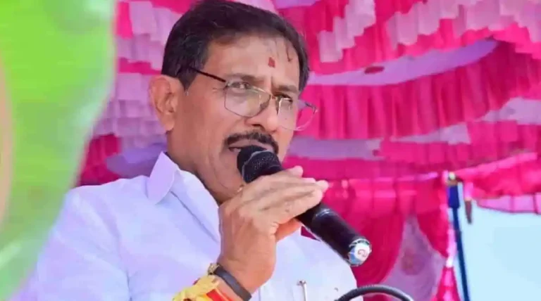 ಸಿದ್ದರಾಮಯ್ಯರಿಗೆ ರಾಜಣ್ಣನೆ ಮಾಟ-ಮಂತ್ರ ಮಾಡಿಸಿರಬೇಕು : ಹೆಚ್ ಸಿ ಬಾಲಕೃಷ್ಣ