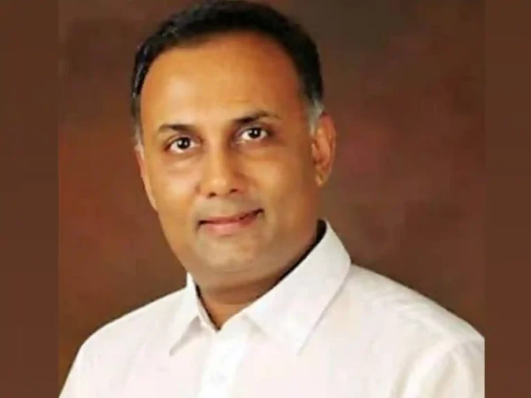 ಅಶಿಸ್ತು ತೋರುವ ವೈದ್ಯರಿಗೆ ಸಚಿವ ದಿನೇಶ್ ಗುಂಡೂರಾವ್ ಖಡಕ್ ಎಚ್ಚರಿಕೆ: ಮದ್ಯಪಾನ ಮಾಡಿ ಡ್ಯೂಟಿಗೆ ಬಂದಿದ್ದ ವೈದ್ಯಾಧಿಕಾರಿ ಅಮಾನತು!