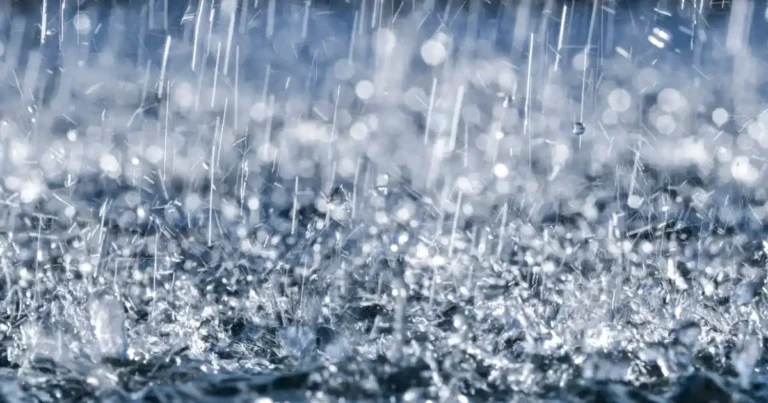 ಬಿಸಿಗಾಳಿಗೆ ವಿರಾಮ: ಚಿತ್ರದುರ್ಗದಲ್ಲಿ ಮಳೆ, ರಾಜ್ಯದ ಹಲವೆಡೆ ಎಚ್ಚರಿಕೆ…!