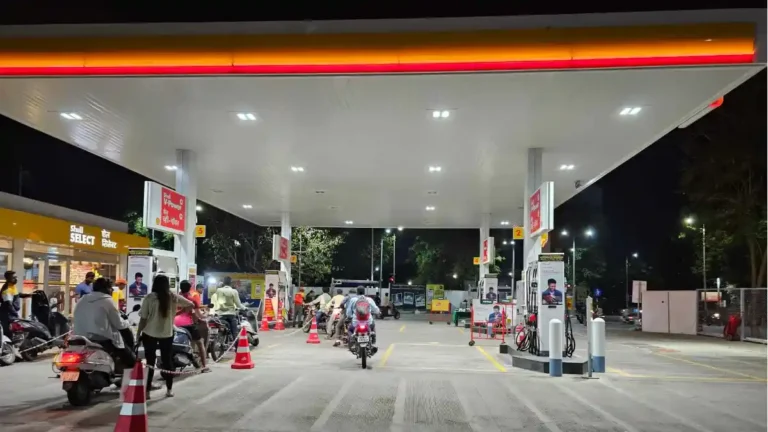 ಶೆಲ್ ಪೆಟ್ರೋಲ್ ಬಂಕ್ ನಲ್ಲಿ ಪೆಟ್ರೋಲ್ – ಡಿಸೇಲ್ ದರ ಏರಿಕೆ : ಎಷ್ಟಿದೆ ಇಂದು..?