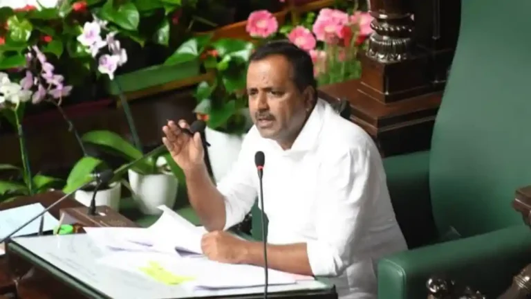 ವಿನಯ್ ಕುಲಕರ್ಣಿ ಶಾಸಕ ಸ್ಥಾನ ಸ್ವಯಂ ರದ್ದು: ಸ್ಪೀಕರ್ ಖಾದರ್ ಸ್ಪಷ್ಟನೆ