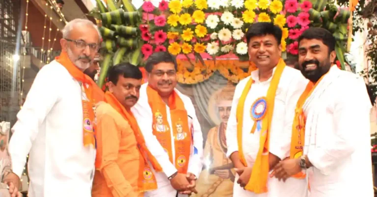 ಶ್ರೀ ಬಸವೇಶ್ವರರ ಜಯಂತಿ: ಅದ್ದೂರಿ ಮೆರವಣಿಗೆ