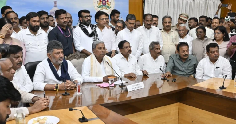 ರಾಜೀನಾಮೆ ಬಳಿಕ ಸಿದ್ದರಾಮಯ್ಯ ಸುದ್ದಿಗೋಷ್ಠಿ: “ಹೈಕಮಾಂಡ್ ಮಾತಿಗೆ ಬದ್ಧನಾಗಿ ಸ್ಥಾನ ತ್ಯಜಿಸಿದೆ”