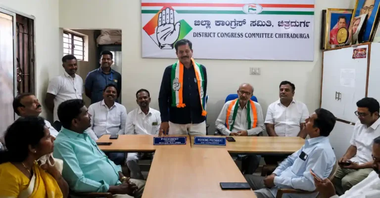 ಹಿಂದುಳಿದ ವರ್ಗಗಳ ಪದಾಧಿಕಾರಿಗಳು ಪಕ್ಷಕ್ಕೆ ಪ್ರಾಮಾಣಿಕವಾಗಿ ದುಡಿಯಬೇಕು : ಡಿ.ಟಿ.ಶ್ರೀನಿವಾಸ್