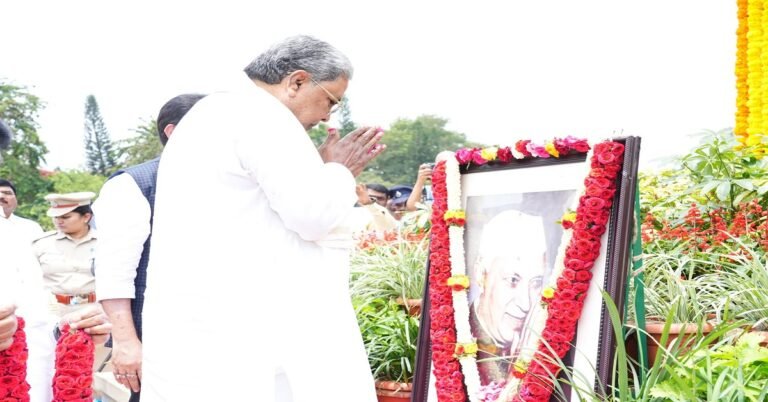 ನೆಹರೂ ಅಗಲಿ 62 ವರ್ಷ.. ಆದ್ರೂ ಅವರ ಆದರ್ಶಗಳೇ ನಮಗೆ ದಾರಿದೀಪ: ವಿಧಾನಸೌಧದಲ್ಲಿ ಸಿಎಂ ಸಿದ್ದರಾಮಯ್ಯ ಮಾತು