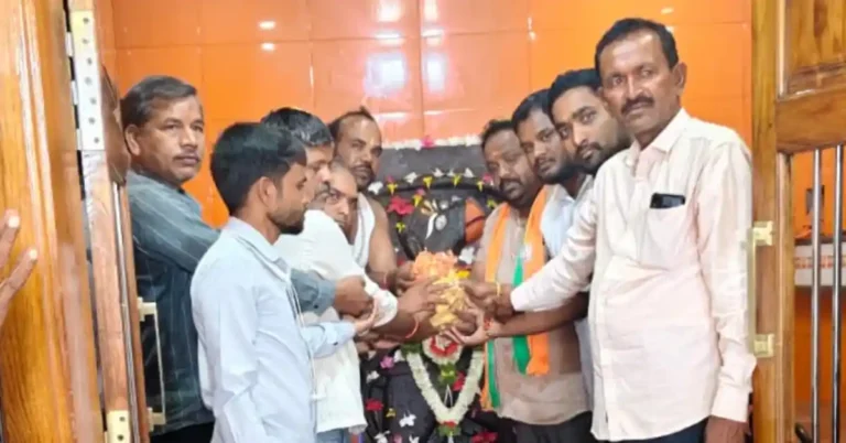 ವಿಶ್ವ ನಾಯಕ ನರೇಂದ್ರ ಮೋದಿಯವರ 12 ವರ್ಷಗಳ ಸೇವೆಗೆ ಬಿಜೆಪಿ ಕಾರ್ಯಕರ್ತರಿಂದ ಸಿಹಿ ಹಂಚಿ ಸಂಭ್ರಮ