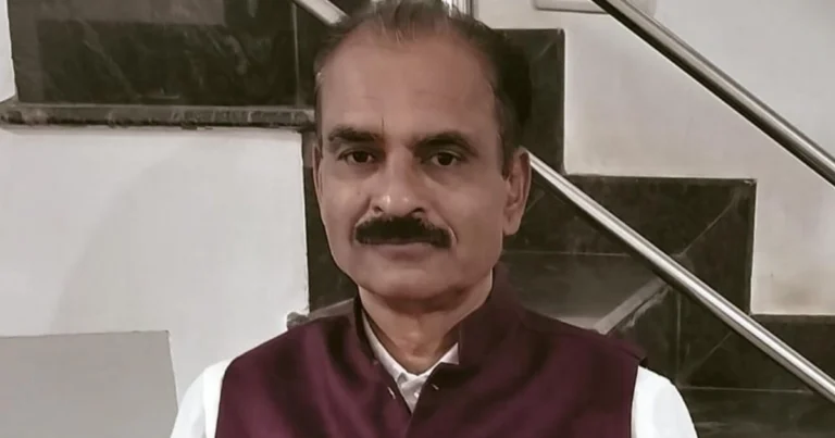ಬಡ್ತಿ ಸಿಕ್ಕ ಮರುದಿನವೇ ನಿವೃತ್ತಿ..! ಚಿತ್ರದುರ್ಗದ ಅಧಿಕಾರಿಯ ಅಪರೂಪದ ಸೇವಾ ಪಯಣ