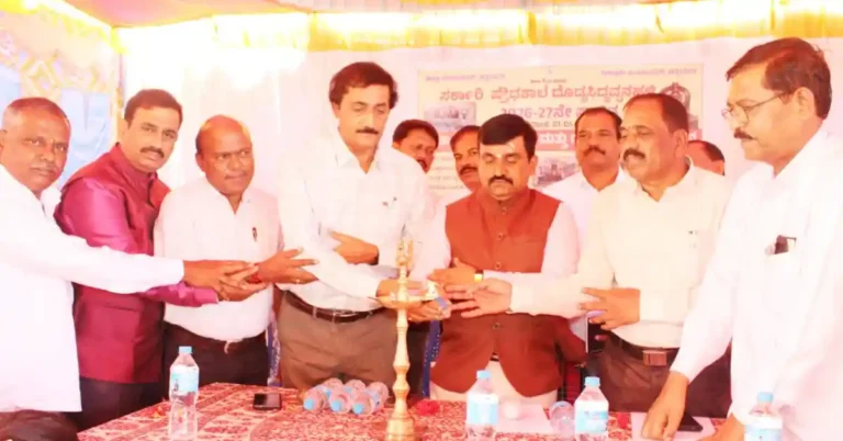 ಖಾಸಗಿ ವ್ಯಾಮೋಹ ಬಿಟ್ಟು ಸರ್ಕಾರಿ ಶಾಲೆ ಉಳಿಸಿ: ಎಡಿಸಿ ಬಿ.ಟಿ.ಕುಮಾರಸ್ವಾಮಿ
