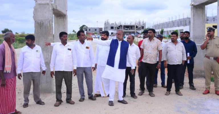ಹರಳಯ್ಯ ಮಠದ ಸ್ವಾಮೀಜಿ ಮೇಲೆ ಹಲ್ಲೆ : ಕಠಿಣ ಕ್ರಮಕ್ಕೆ ಮಾಜಿ ಸಚಿವ ಆಂಜನೇಯ ಆಗ್ರಹ
