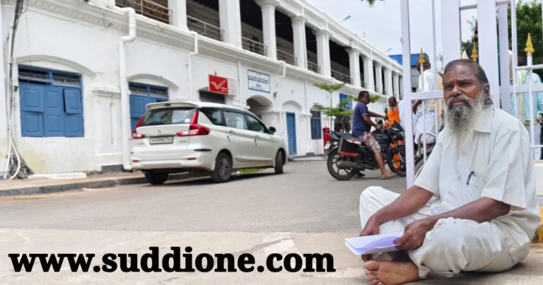 ಚಿತ್ರದುರ್ಗದಲ್ಲಿ ‘ದುರ್ಗೋತ್ಸವ’ ಆಚರಣೆಗೆ ಅಗ್ರಹ: ಸರ್ಕಾರದ ಗಮನಸೆಳೆಯಲು ಗಣೇಶ್ ಏಕಾಂಗಿ ಪ್ರತಿಭಟನೆ!