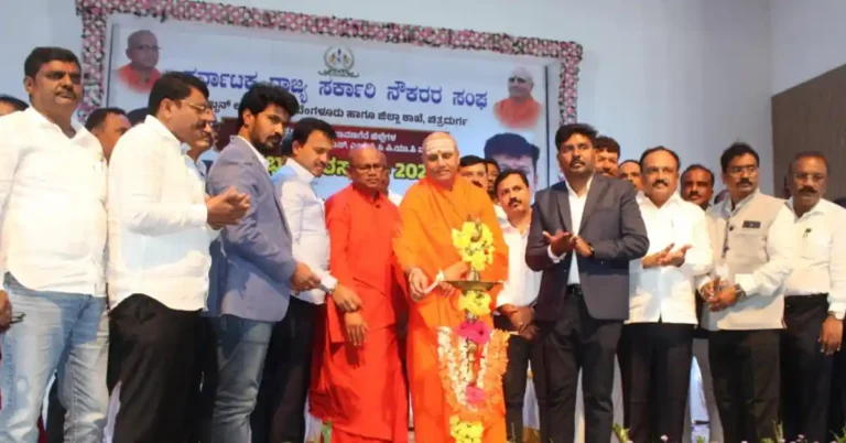 ಇಂದಿನ ದಿನಗಳಲ್ಲಿ ವಿದೇಶದಲ್ಲಿ ಮಕ್ಕಳು ವೃದ್ದಾಶ್ರಮದಲ್ಲಿ ಪೋಷಕರು ಎನ್ನುವಂತಾಗಿದೆ : ಮಾದಾರ ಚೆನ್ನಯ್ಯ ಸ್ವಾಮೀಜಿ