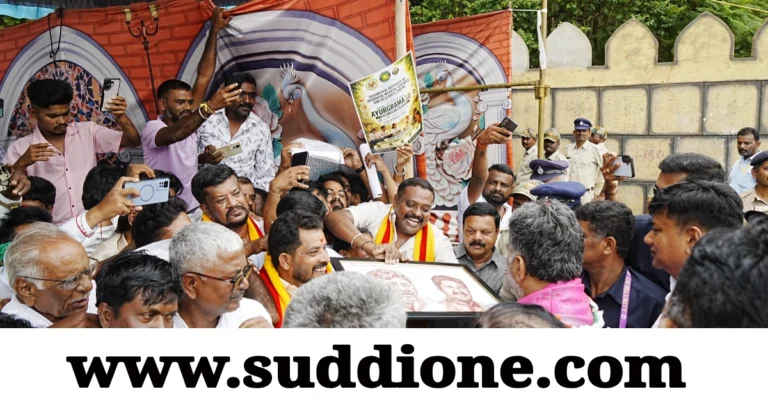 ಚಳ್ಳಕೆರೆ ಶಾಸಕ ಟಿ. ರಘುಮೂರ್ತಿಗೆ ಸಚಿವ ಸ್ಥಾನ ನೀಡಿ: ರಕ್ತದಲ್ಲಿ ಪತ್ರ ಬರೆದು ಸಿಎಂಗೆ ಮನವಿ