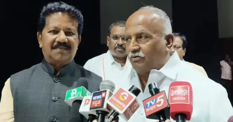 ಯಾರಾಗ್ತಾರೆ ಸಚಿವರು ? ಸಂಪುಟ ವಿಸ್ತರಣೆ ಬಗ್ಗೆ ಚಿತ್ರದುರ್ಗದಲ್ಲಿ ಉಭಯ ಶಾಸಕರ ಮಹತ್ವದ ಹೇಳಿಕೆ…!