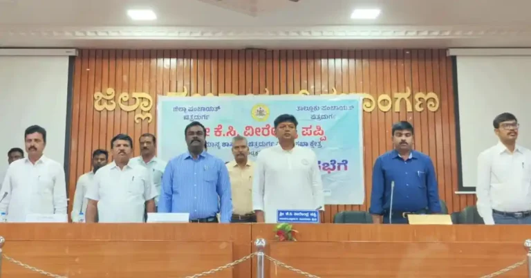 ಆಸ್ಪತ್ರೆಯಲ್ಲಿ ಲಂಚ, ಕೃಷಿ ಹೊಂಡ ಗೋಲ್ ಮಾಲ್ : ಅಧಿಕಾರಿಗಳ ಬೆಂಡೆತ್ತಿದ ಶಾಸಕ ಕೆ.ಸಿ. ವೀರೇಂದ್ರ ಪಪ್ಪಿ!