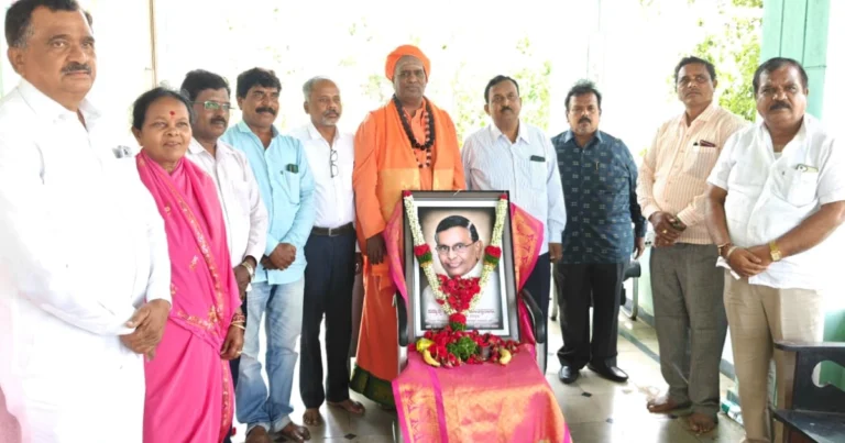 ಚಿತ್ರದುರ್ಗ: ಛಲವಾದಿ ಗುರುಪೀಠದಲ್ಲಿ ಹೆಚ್. ಹನುಮಂತಪ್ಪನವರಿಗೆ ಭಾವಪೂರ್ಣ ಶ್ರದ್ಧಾಂಜಲಿ