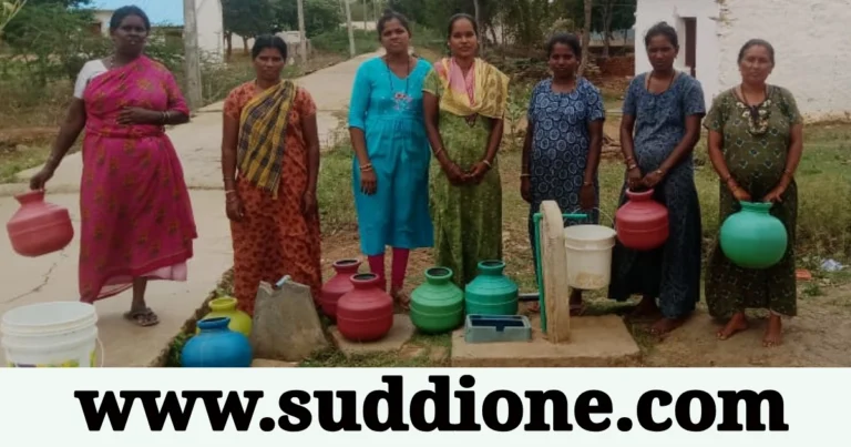 ಸ್ವಾಮಿ, ಕುಡಿಯೋ ನೀರು ಕೊಟ್ಟು ಪುಣ್ಯ ಕಟ್ಕೊಳ್ಳಿ: ಹಿರಿಯೂರಿನ ಗಾಂಧಿನಗರ ಮಹಿಳೆಯರ ಆಕ್ರೋಶ, ಉಪಚುನಾವಣೆ ಬಹಿಷ್ಕಾರದ ಎಚ್ಚರಿಕೆ!