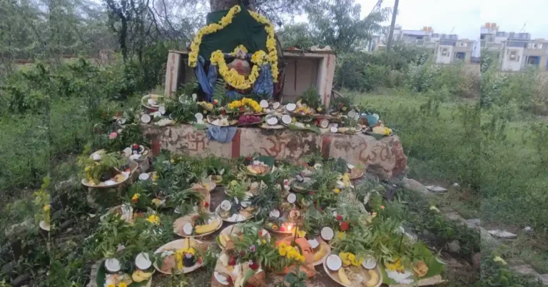 ಚಿತ್ರದುರ್ಗದಲ್ಲಿ ಶ್ರದ್ಧಾ-ಭಕ್ತಿಯ ‘ಹೋಳಿಗೆಮ್ಮ’ ಹಬ್ಬ: ಸಾಂಕ್ರಾಮಿಕ ರೋಗಮುಕ್ತಿ ಹಾಗೂ ಊರಿನ ಸಮೃದ್ಧಿಗಾಗಿ ಪ್ರಾರ್ಥನೆ