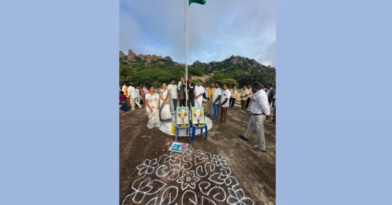 ಚಿತ್ರದುರ್ಗ | ಐತಿಹಾಸಿಕ ಕಲ್ಲಿನ ಕೋಟೆಯಲ್ಲಿ ಸ್ವಾತಂತ್ರ‍್ಯೋತ್ಸವ ಸಂಭ್ರಮ