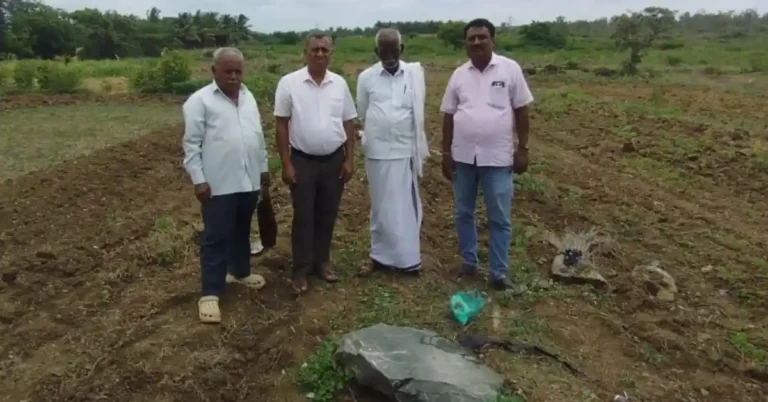 ಚಿತ್ರದುರ್ಗ: ಜವಗೊಂಡನಹಳ್ಳಿಯಲ್ಲಿ ಅಪರೂಪದ ಪಾಳೇಗಾರರ ಕಾಲದ ಶಾಸನ ಪತ್ತೆ; ವಸ್ತುಸಂಗ್ರಹಾಲಯಕ್ಕೆ ಹಸ್ತಾಂತರ!