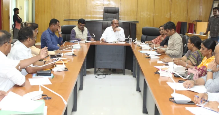 ಚಿತ್ರದುರ್ಗ: ತಾಲ್ಲೂಕುಗಳಲ್ಲಿ ಟಾಸ್ಕ್ ಫೋರ್ಸ್ ಸಭೆ ಕಡ್ಡಾಯ, ಕುಡಿಯುವ ನೀರಿನ ಸಮಸ್ಯೆ ಶೀಘ್ರ ಪರಿಹಾರಕ್ಕೆ ಡಿಸಿ ಸೂಚನೆ