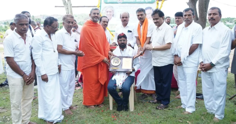ಗಾಂಧಿವಾದಿ ಹನುಮಂತಪ್ಪಗೆ ನುಡಿನಮನ, ಗಾನ‌ಕೋಗಿಲೆ ಜಾನಕಿಗೆ ಗಾನನಮನ; ಸಾಧಕರಿಗೆ ಸಾರ್ಥಕ ಸನ್ಮಾನ
