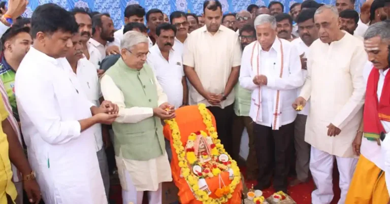 ಶೀಘ್ರ ಜಿಲ್ಲೆಯ 33 ರೈಲ್ವೆ ಸೇತುವೆ ಕಾಮಗಾರಿ ಪೂರ್ಣ ಕೇಂದ್ರ ಸಚಿವ ವಿ.ಸೋಮಣ್ಣ ಭರವಸೆ