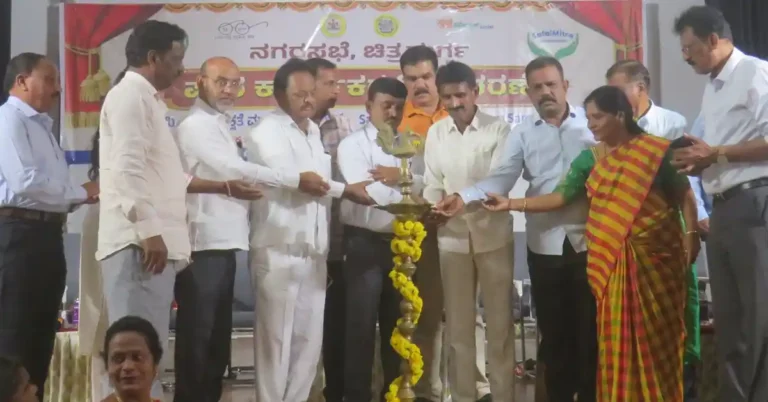 ನಗರ ಸ್ವಚ್ಛತೆಯ ಜತೆಗೆ ನಿಮ್ಮ ಆರೋಗ್ಯಕ್ಕೂ ಆದ್ಯತೆ ನೀಡಿ: ಪೌರ ಕಾರ್ಮಿಕರಿಗೆ ಬಿ ಟಿ ಕುಮಾರಸ್ವಾಮಿ ಸಲಹೆ