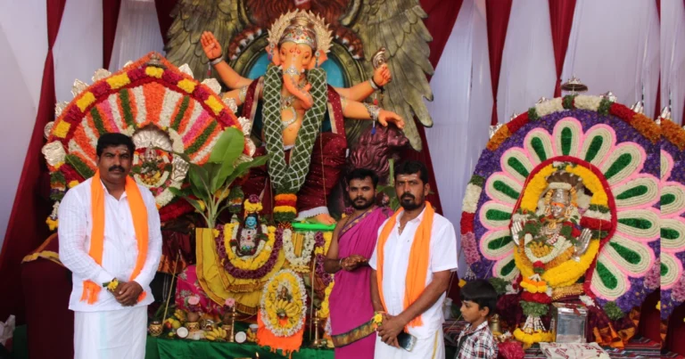 ಚಿತ್ರದುರ್ಗ: ಗಣಪತಿ ಮಹೋತ್ಸವದಲ್ಲಿಮಳೆಗಾಗಿ ವಿಶೇಷ ಪೂಜೆ; ಮಾಳಪ್ಪನಹಟ್ಟಿಯ ‘ಭಜರಂಗಿ ಬಾಯ್ಸ್’ ಯುವಕರ ಮಾದರಿ ಕಾರ್ಯ