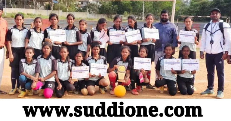 ಚಿತ್ರದುರ್ಗ: ತಾಲ್ಲೂಕು ಮಟ್ಟದ ಫುಟ್ಬಾಲ್ನಲ್ಲಿ ಎ.ಭೀಮಪ್ಪನಾಯಕ ಪ್ರೌಢಶಾಲೆ ಬಾಲಕಿಯರಿಗೆ ಪ್ರಥಮ, ಹಾಕಿಯಲ್ಲಿ ದ್ವಿತೀಯ ಸ್ಥಾನ
