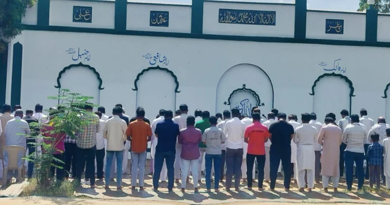 ಚಿತ್ರದುರ್ಗದ ಈದ್ಗಾ ಮೈದಾನದಲ್ಲಿ ಮಳೆಗಾಗಿ ಮುಸ್ಲಿಂ ಸಮುದಾಯದಿಂದ ಸಾಮೂಹಿಕ ಪ್ರಾರ್ಥನೆ