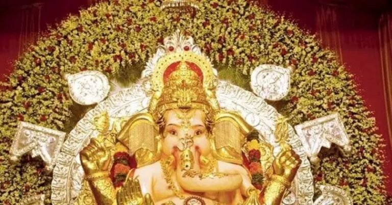 ಮುಂಬೈನ ಗಣಪತಿಗೆ ₹703 ಕೋಟಿ ಮೌಲ್ಯದ ದಾಖಲೆಯ ವಿಮೆ: 66 ಕೆಜಿ ಚಿನ್ನ, 335 ಕೆಜಿ ಬೆಳ್ಳಿಯ ಆಭರಣಗಳಿಂದ ಕಂಗೊಳಿಸಲಿದ್ದಾನೆ ವಿಘ್ನವಿನಾಶಕ