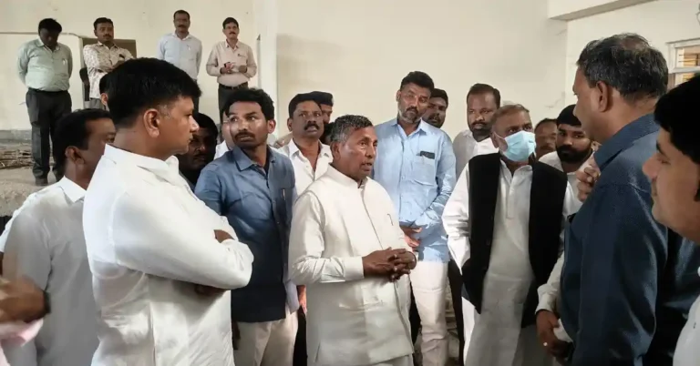 ​ಶಾಸಕ ಕೆ.ಸಿ. ವೀರೇಂದ್ರ ಪಪ್ಪಿ ಮನವಿಗೆ ಸಚಿವ ಕೆ.ಎಚ್. ಮುನಿಯಪ್ಪ ಸ್ಪಂದನೆ: ಡಾ. ಬಾಬು ಜಗಜೀವನ್ ರಾಮ್ ಸಮುದಾಯ ಭವನಕ್ಕೆ ಹೆಚ್ಚುವರಿ ಅನುದಾನದ ಭರವಸೆ