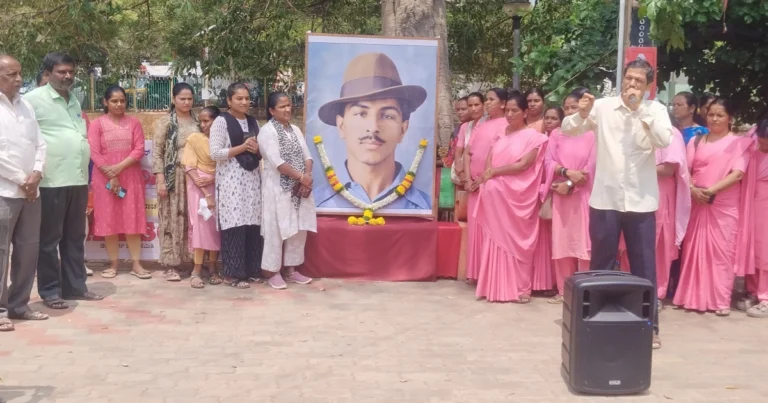 ಚಿತ್ರದುರ್ಗದಲ್ಲಿ ಭಗತ್ ಸಿಂಗ್ 119ನೇ ಜನ್ಮದಿನಾಚರಣೆ : ಸಮಾಜವಾದಿ ಸಮಾಜ ನಿರ್ಮಾಣವೇ ಭಗತ್ ಸಿಂಗ್ಗೆ ಸಲ್ಲಿಸುವ ನಿಜವಾದ ಗೌರವ : ರವಿಕುಮಾರ್