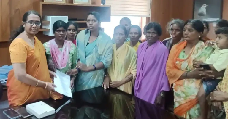 ಕರಿಕೆರೆಯಲ್ಲಿ ಅಕ್ರಮ ಮದ್ಯ ಮಾರಾಟ ಆರೋಪ; ಕ್ರಮಕ್ಕೆ ಆಗ್ರಹಿಸಿ ಮಹಿಳೆಯರ ಪ್ರತಿಭಟನೆ