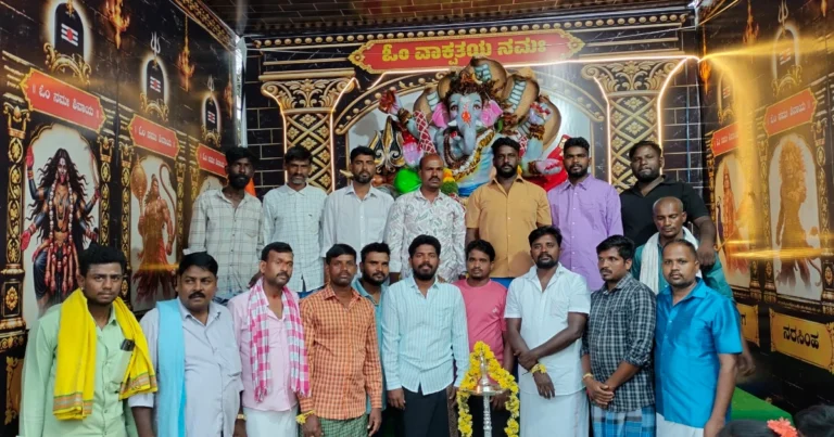 ಚಳ್ಳಕೆರೆ : ಕೋಡಿಹಳ್ಳಿ ಗ್ರಾಮದಲ್ಲಿ 23ನೇ ವರ್ಷದ ಅದ್ದೂರಿ ಗಣೇಶೋತ್ಸವ ಆಚರಣೆ: ವಿಜೃಂಭಣೆಯ ವಿಸರ್ಜನಾ ಮೆರವಣಿಗೆ