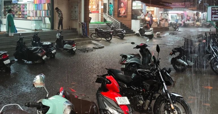 ಚಿತ್ರದುರ್ಗದಲ್ಲಿ ವರುಣನ ಸಿಂಚನ: ಬಿಸಿಲಿನ ಬೇಗೆಯಿಂದ ಕಂಗೆಟ್ಟಿದ್ದ ಜನತೆಗೆ ತಂಪೆರೆದ ಮಳೆ