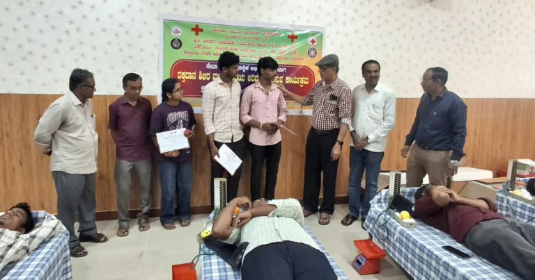 ಚಿತ್ರದುರ್ಗ: ಎಸ್.ಜೆ.ಎಂ ತಾಂತ್ರಿಕ ಮಹಾವಿದ್ಯಾಲಯದಲ್ಲಿ ರಕ್ತದಾನ ಶಿಬಿರ ಹಾಗೂ ಸ್ವಚ್ಛತಾ ಜಾಗೃತಿ ಕಾರ್ಯಕ್ರಮ