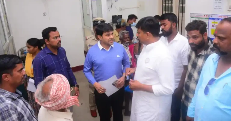 ಚಿತ್ರದುರ್ಗ ಜಿಲ್ಲಾಸ್ಪತ್ರೆಯ ಆಂತರಿಕ ಕಿತ್ತಾಟ ಮತ್ತೆ ಮುನ್ನೆಲೆಗೆ: ವೈದ್ಯರ ನಡುವಿನ ಸಮನ್ವಯ ಕೊರತೆಗೆ ಶಾಸಕ ವೀರೇಂದ್ರ ಪಪ್ಪಿ ಕ್ಲಾಸ್