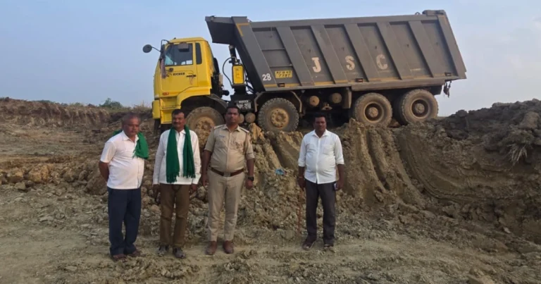 ಹಿರಿಯೂರು: ವಡ್ಡನಹಳ್ಳಿ ಕೆರೆಯಲ್ಲಿ ಅಕ್ರಮವಾಗಿ ಮಣ್ಣು ಸಾಗಿಸುತ್ತಿದ್ದ ವಾಹನಗಳ ಜಪ್ತಿ, ಪ್ರಕರಣ ದಾಖಲು