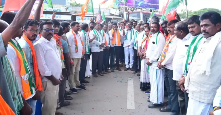 ವಿ.ಪ. ಚುನಾವಣೆಯಲ್ಲಿ ಗೆಲುವು ; ಹಿರಿಯೂರಿನಲ್ಲಿ ಮೈತ್ರಿ ಕಾರ್ಯಕರ್ತರ ಸಂಭ್ರಮಾಚರಣೆ