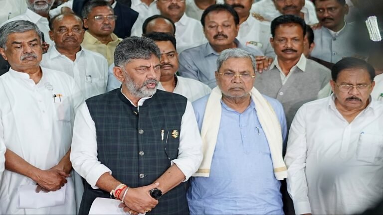 ಸಿಎಂ ಹೋರಾಟಕ್ಕೆ ಮಣಿದ ಚುನಾವಣಾ ಆಯೋಗ : ಫಾರಂ 7 ಬಳಸಿ ಸುಳ್ಳು ಅರ್ಜಿ ಸಲ್ಲಿಸುವವರ ವಿರುದ್ಧ ಸೂಕ್ತ ತನಿಖೆ