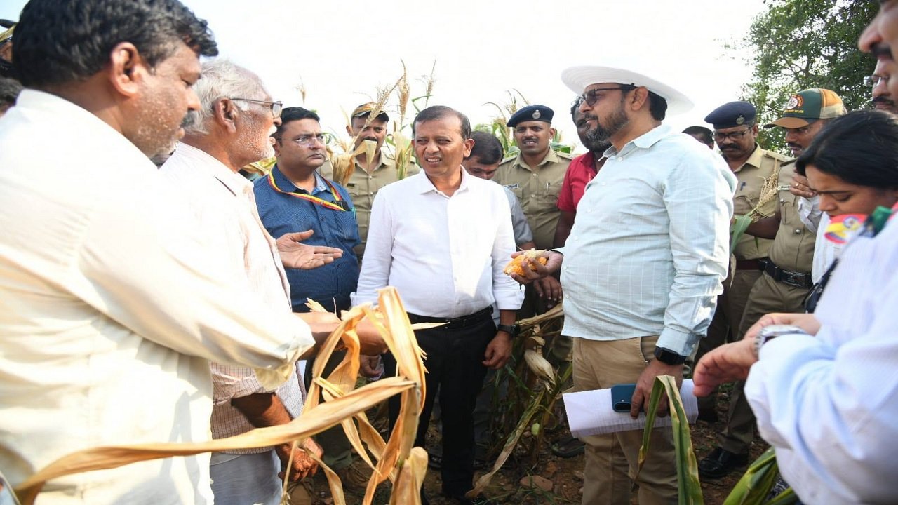 Central Drought Assessment Team Visits Davanagere District: Presentation of Precise Data on Severe Rainfall Deficit and Crop Damage